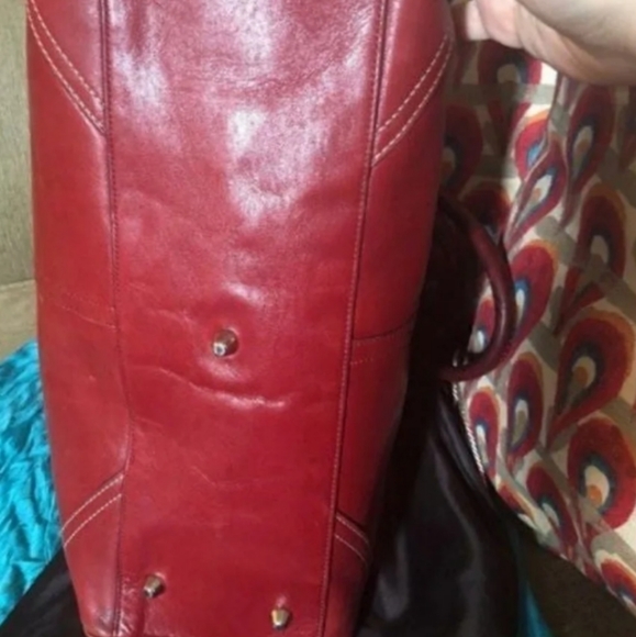 👑 Coach Handbag! - Picture 2 of 6